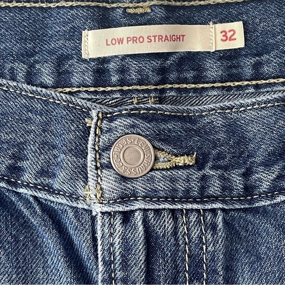 Levis Jeans Womens 32 Low Pro Straight Slouchy High Rise Ripped Knee Rigid Denim - Picture 9 of 9